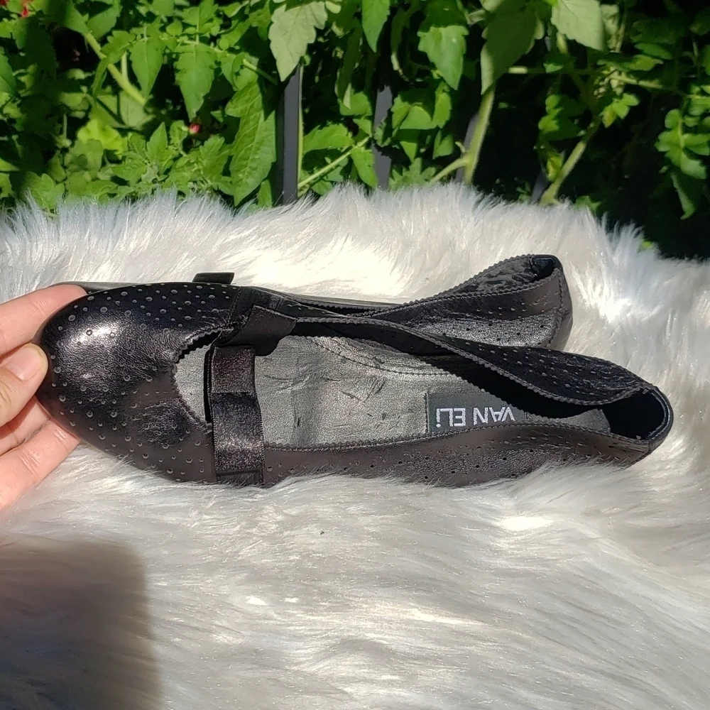 Vaneli Black Perforated Loafers satin bow 9S - Picture 6 of 9